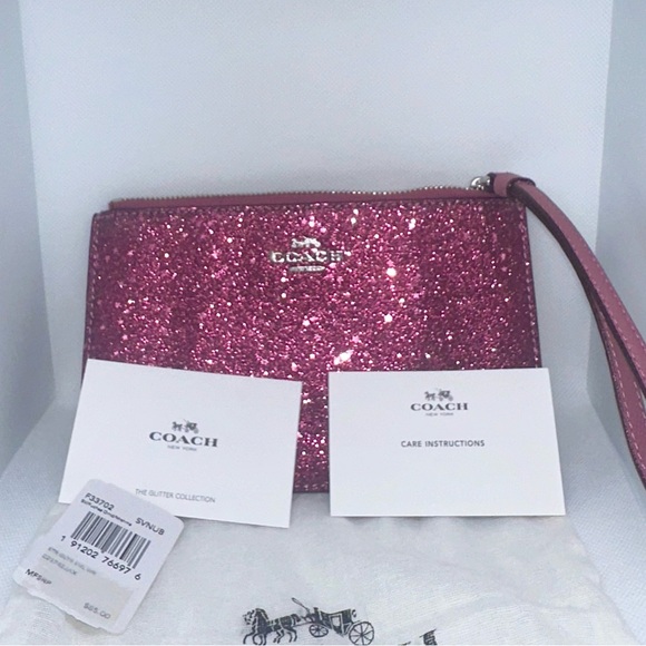 NWT COACH LARGE HOT PINK WRISTLET - Picture 4 of 9